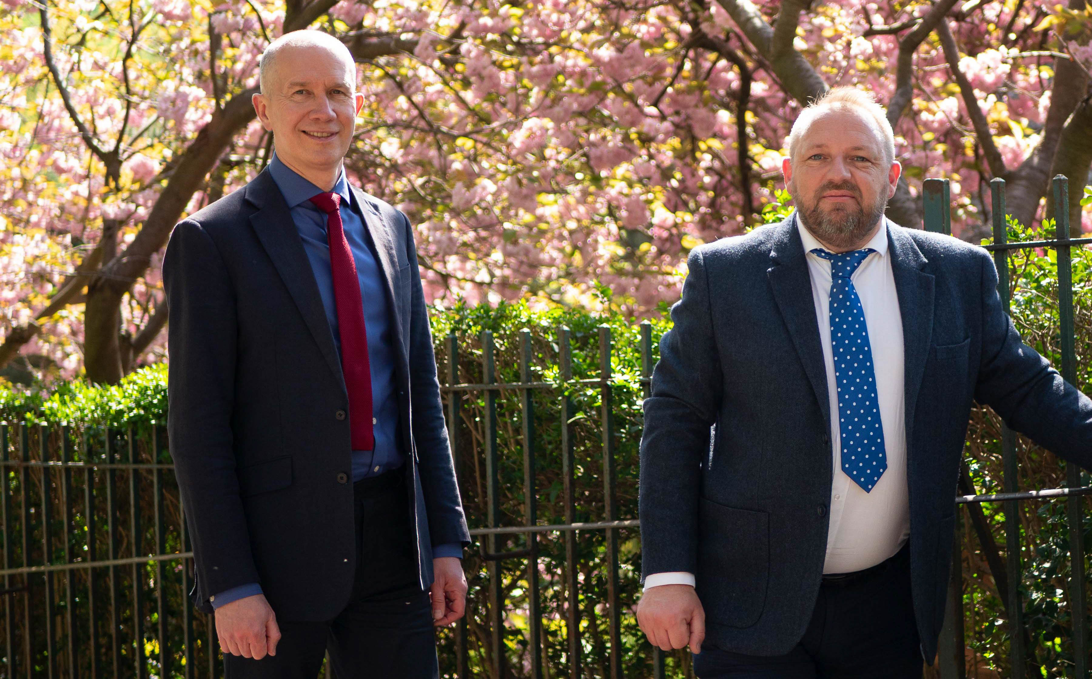 edinburgh-team-directors-pricess-street-outdoor